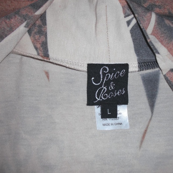 SPICE & ROSES knit top Leopard Embellished sz L - Picture 6 of 6